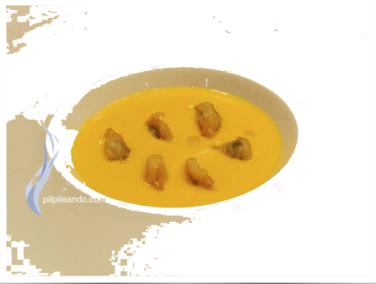 CREMA DE CALABAZA CON BERBERECHOS EN TEMPURA