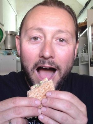 BOCADILLO DE SALMON FRESCO GUILLE COME BOKATA