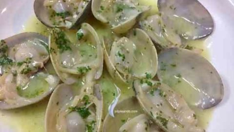 ALMEJAS EN SALSA VERDE RECETA VASCA