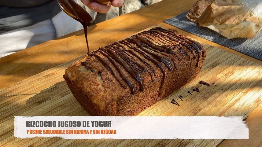 Receta SOLO MEZCLAR Y LISTO! más Fácil y Saludable no puede ser!! 😃
CUANDO TENGAS ANTOJO DE DULCE: ¡ÉSTA ES LA SOLUCIÓN!
👉🏻 Receta SIN GLUTEN Y SIN AZÚCAR 😉 te lo cuento paso a paso en el Link de mi Bio. (Linktree)BIZCOCHO YOGUR SALUDABLE
Molde de 1 litro)
250 gr. Yogur griego
250 gr. Coco rallado
3 Huevos (L)
1 Cucharita polvos hornear
40 gr. Gotas Chocolate 70% Cacao* OPCIONAL
40 gr. Chocolate Negro 70% cacao#Recetasdeguilleen5minutos #bizcocho #bizcochofacil #yogurt #coco #glutenfree #Recetasfaciles #Recetasen5minutos #ideasen5minutos #Recetasdecocina #dessert #postresaludable #foodies #sweetinstagram