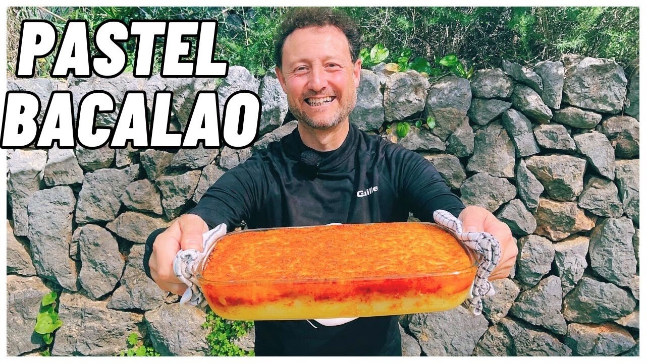 RECETA de PASTEL DE BACALAO FÁCIL para toda la familia 👍🏻👉🏻 VIDEO RECETA PASO A PASO en el Link de la bio. (LinkTree)Bacalao confitado en su punto, verduritas caramelizadas y un cremoso de patata gratinado y crujiente.
Económico, abundante y perfecto para cualquier día.#guillerodriguez #Bacalao #Pastelsalado #Recetasfaciles #cocinarpocoydisfrutarmucho