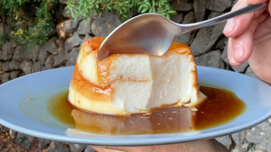 RECETA DE FLAN DE LECHE SIN HORNO Y SIN HUEVO 👍🏻
Receta Fácil para compartir en Familia o con Amigos 😃
➡️ Vídeo Receta paso a paso en el link de mi biografía (LinK Tree)
INGREDIENTES FLAN DE VERANO
Cantidades Flan 1/2 Litro (4 personas)
1/2 Litro de Leche (Ent. / Semi.)
150 gr. Leche Condensada
50 gr. Almidón Maíz (Maicena)
Piel de 1 Limón
2 Cucharadas Azúcar (Caramelo)
1 Cucharita Esencia Vainilla
1 Pellizco de Sal#guillerodriguez #Recetasdeguilleen5minutos #Flan #postres #Glutenfree #Recetasfaciles #Recetasen5minutos #ideasen5minutos #Recetasdecocina #postre #glutenfree #foodies #sweetlovers #desserts #caramel #flancasero
